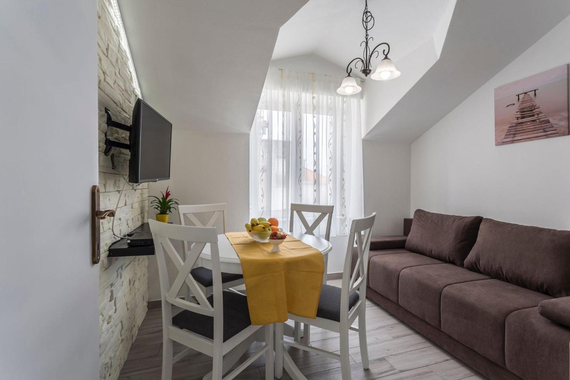 Riva Apartments Villa Thalia - Milna, Brac Милна Екстер'єр фото
