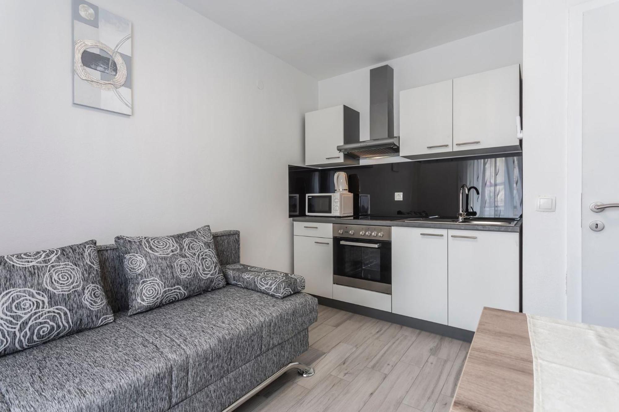 Riva Apartments Villa Thalia - Milna, Brac Милна Екстер'єр фото